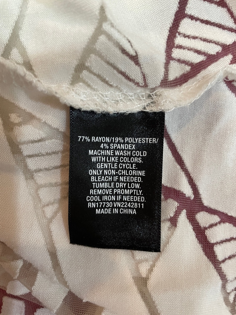 Mossimo Women’s White Swim Cover-Up Tank with Beige Geometric Print - Picture 9 of 9